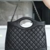31 handbag is fashionable and versatile  Size：37×39×8cm